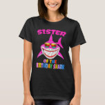 T-shirt Soeur Du Bébé Birthday Shark Sister Shark Hal<br><div class="desc">Soeur Du Bébé Anniversaire Requin Soeur Requin Jour D'Halloween</div>