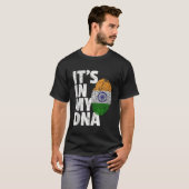 T-shirt SON DANS MON ADN Inde Indienne Drapeau Fierté Homm (Devant entier)