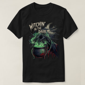 T-shirt Sorcière dans le noir Halloween