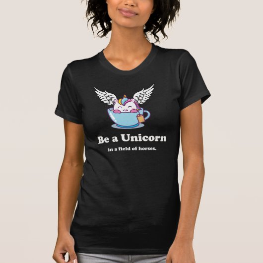 T-shirt Soyez une licorne dans les chevaux de campagne (Devant)