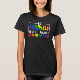 T-shirt Soyez Vous-Même Ils Ajusteront Rainbow Hearts LGBT