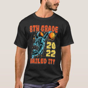 T-shirt Spaceman Basketball 8e grade Graduation 2022 ongle