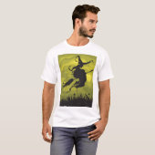 T-shirt Spooky Halloween Witch Flying on Broomstick (Devant entier)