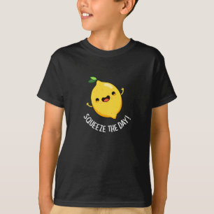 T-shirt Squeeze Day Funny Lemon Pun Dark BG