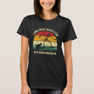 T-shirt Squelette de temps passé avec un chat jamais perdu