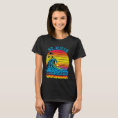 T-shirt St Kitts Caribbean Retro Throwback Surf & Beach So (Devant entier)