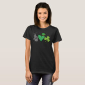 T-shirt St Patrick Day Peace Love Shamrock Saint Paddy Men (Devant entier)