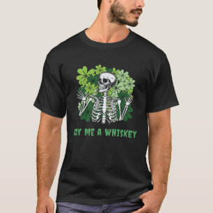 T-shirt St Patrick's Day Goth Achetez-moi un Whiskey Booze