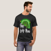 T-shirt St Patrick's Day One Lucky Mama Leopard Rainbow (Devant entier)