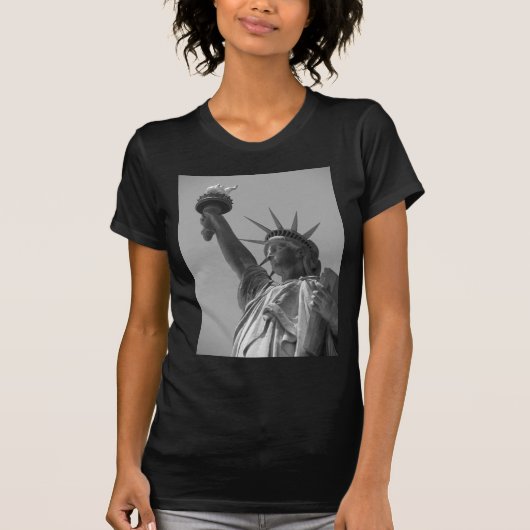 T-shirt Statue noire et blanche de Liberty New York (Devant)