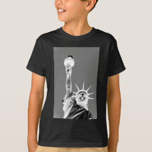 T-shirt Statue noire et blanche de Liberty New York City