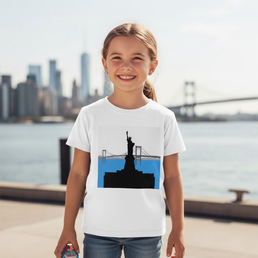 T-shirt Statue of Liberty Silhouette New York Skyline