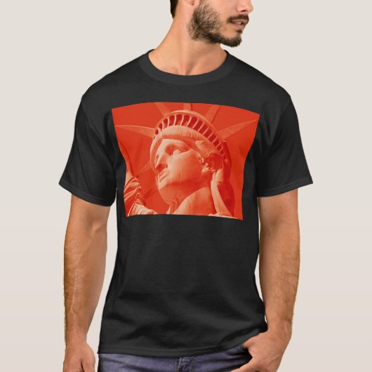 T-shirt Statue rouge de la Liberté (Devant)