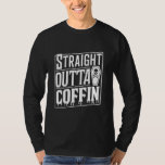 T-shirt Stright Outta Coffin Funny Vampire Puns d'Hallowee<br><div class="desc">Soyez éffrayant cet Halloween avec notre design "Straight Outta Coffin"! Parfait pour les fêtes de maison hantées et les événements curieux,  ce graphique audacieux et gothique ajoute une touche de macabre à votre tenue. Idéal pour les amateurs d'Halloween,  de vibes éffrayantes et de toutes choses hantées.</div>