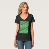T-shirt Style Art Déco géométrique Triangles Motif vert (Devant entier)