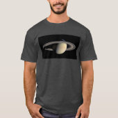 T-shirt Sunlit Saturn Gas géant Planet par Cassini (Devant)