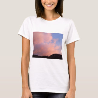T-shirt Sunset Sky With Pink Clouds Over Silhouetted Hills
