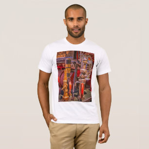 T-shirt Sur L'Ancien Camion À Feu