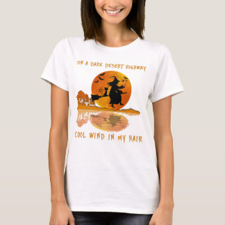 T-shirt Sur une route désertique sombre, cool vent dans me
