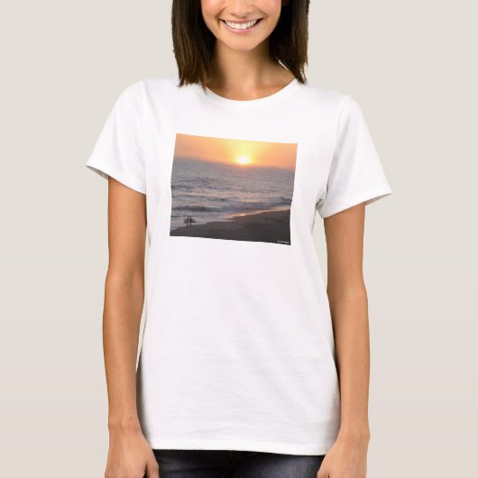 T-shirt Surfeurs de coucher de soleil (Devant)