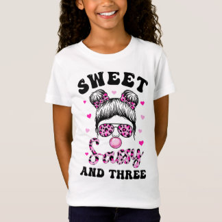 T-Shirt Sweet Sassy Et Trois Lunettes De Soleil Bun Léopar