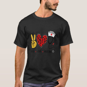 T-shirt Symbole de soins infirmiers de paix d'amour Vie d'