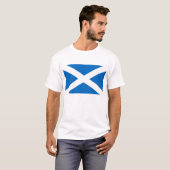 T-shirt T Chemise avec Drapeau d'Ecosse. (Devant entier)