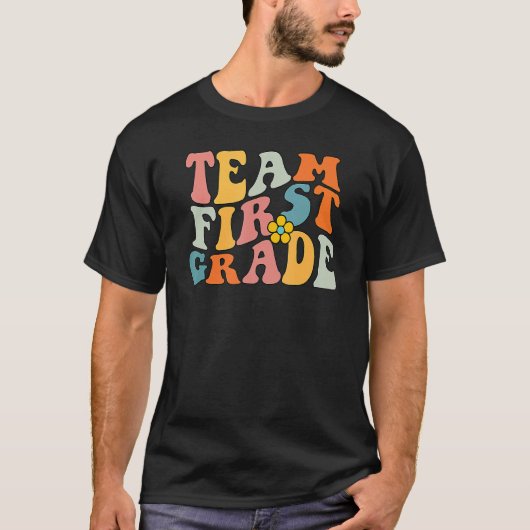 T-shirt Team First Grade Groovy Wavy , 1st Grade Back To S (Devant)