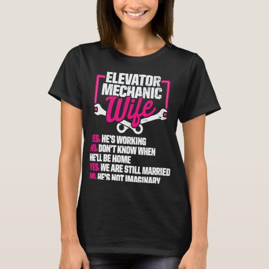 T-shirt Technicienne de maintenance de l'épouse de l'ascen (Devant)