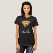 T-shirt Tee Stay High Bear Doll dans Veste en Cuir tenant (Devant entier)