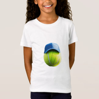 T-Shirt Tennis Chic : Bal de Tennis en Tee Casquette pour