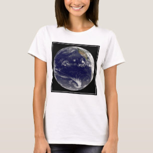 T-shirt Terre Avec Trois Cyclones Tropicaux Dans Le Pacifi