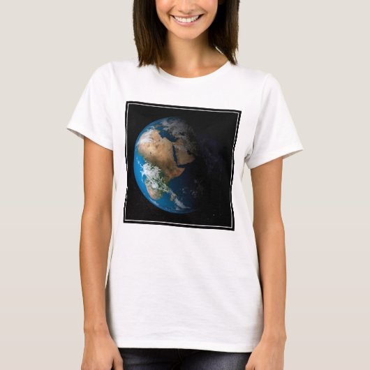 T-shirt Terre Pleine Montrant Des Nuages Simulés Sur L'Afr (Devant)