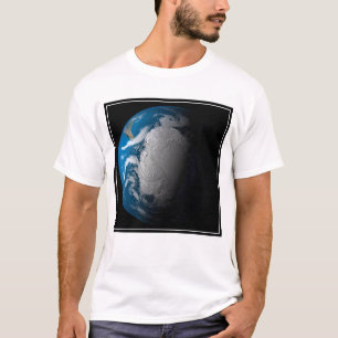 T-shirt Terre Pleine Montrant Des Nuages Simulés Sur L'Ant
