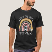T-shirt Test Day Rock The Test First Grade Rainbow Teacher (Devant)