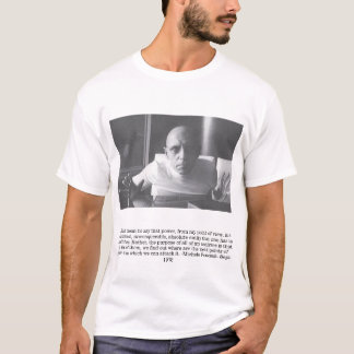 T-shirt Tête de trompe avec du texte sur le dos.