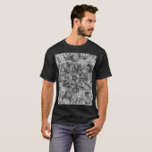 T-shirt Texture en noir et blanc Mandala Dessin ornemental (Devant entier)
