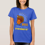 T-shirt Thanksgivukkah 2013 "obtiennent votre Menurkey<br><div class="desc">Célébrez Thanksgivukkah 2013 avec ce T-shirt classique de menurkey ! Comporter une dinde drôle de bande dessinée avec un menorah pour une queue. Un thanksgiving de Hanoukka ne se produira pas pendant encore 77.000 années ! Saisissez ainsi cette grande chemise de souvenir pour cette une fois-dans-un-vie-célébration. des *Makes un grand...</div>