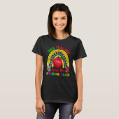 T-shirt This Teacher Loves 6th Grade Class Pencil Rainbow  (Devant entier)