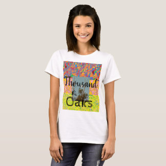 T-shirt Thousand Oaks with abstract art and eucalyptus &bi
