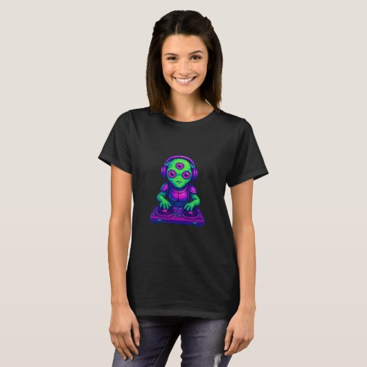 T-shirt Three-Eyed Alien DJ – Retro Pixel Beatmaster (Devant entier)