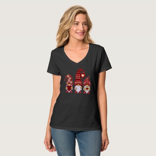 T-shirt Three Gnomes Holding Leopard Heart & Plaid Valenti (Devant entier)