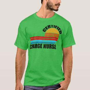 T-shirt Titre vintage du poste d'infirmière responsable ce