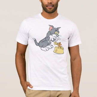 T-shirt Tom et Jerry nourrissent le chat