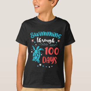 T-shirt Tortue Nager Dans La Mer Pendant 100 Jours De Thé