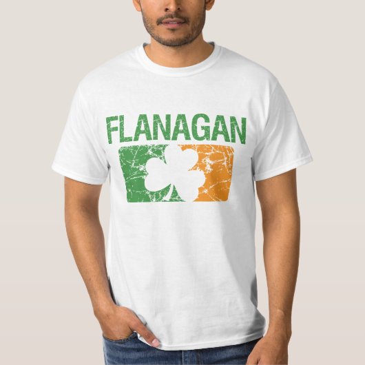 T-shirt Trèfle de nom de famille de Flanagan (Devant)