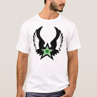 T-shirt trèfle de quatre feuilles. étoile à ailes