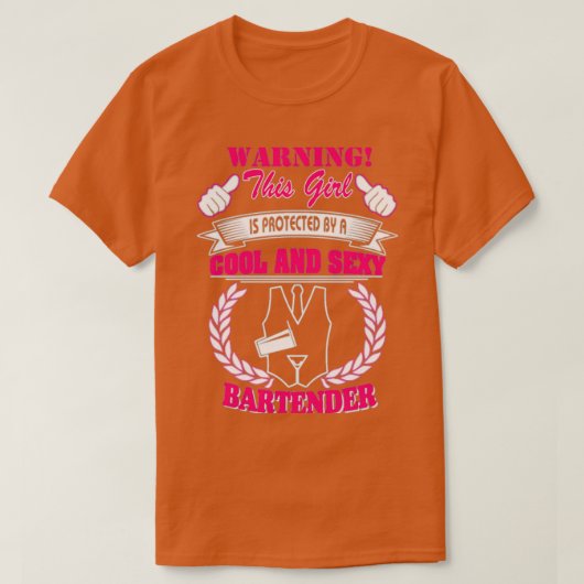 T-shirt Trending Funny Girl Love Bartender (Design devant)