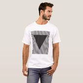 T-shirt Triangle Inversé sur Fond Rayé (Devant entier)