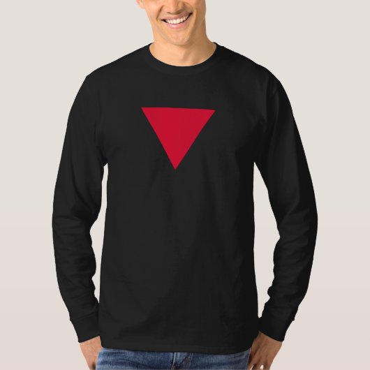 T-shirt triangle rouge inversé (Devant)